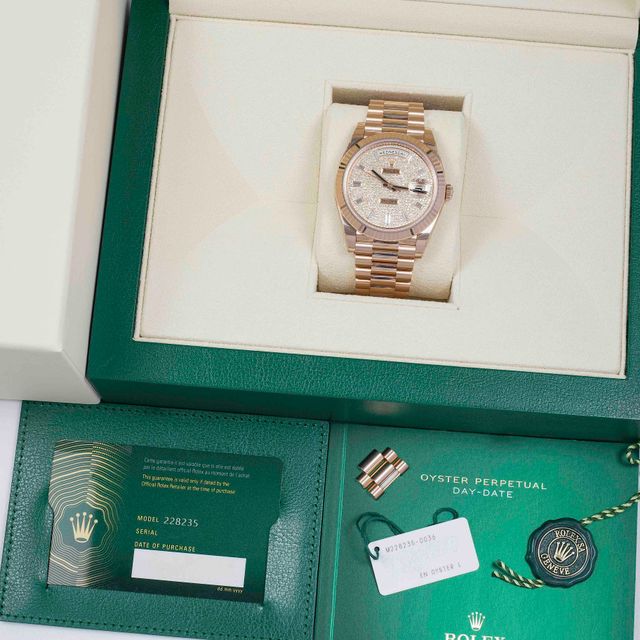 Rolex Day-Date 40 228235 Image 6